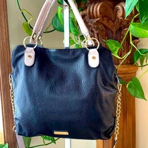 STEVE MADDEN - NWOT Flawless XL Shoulder Bag w/Gold Hardware 🤩🤩🤩